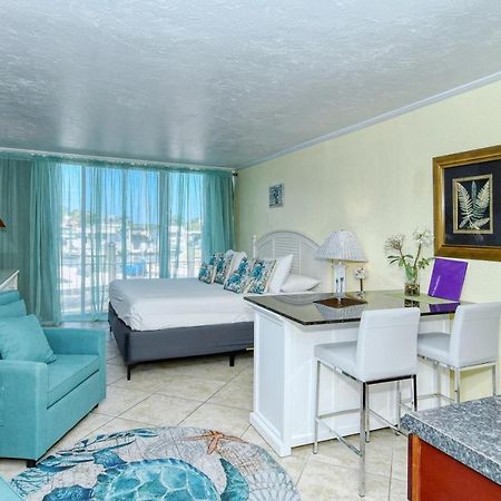 Waterfront Room, Heated Pool, Tiki Bar & Grill South Bradenton Luaran gambar