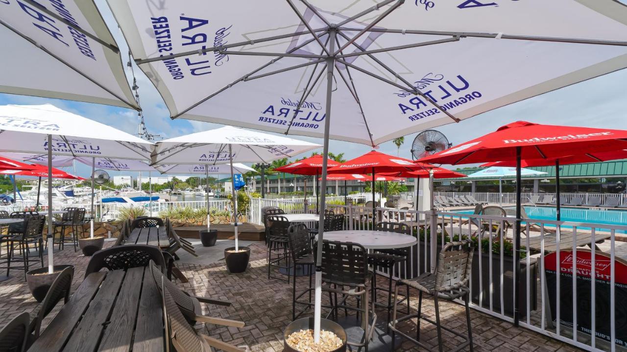Waterfront Room, Heated Pool, Tiki Bar & Grill South Bradenton Luaran gambar