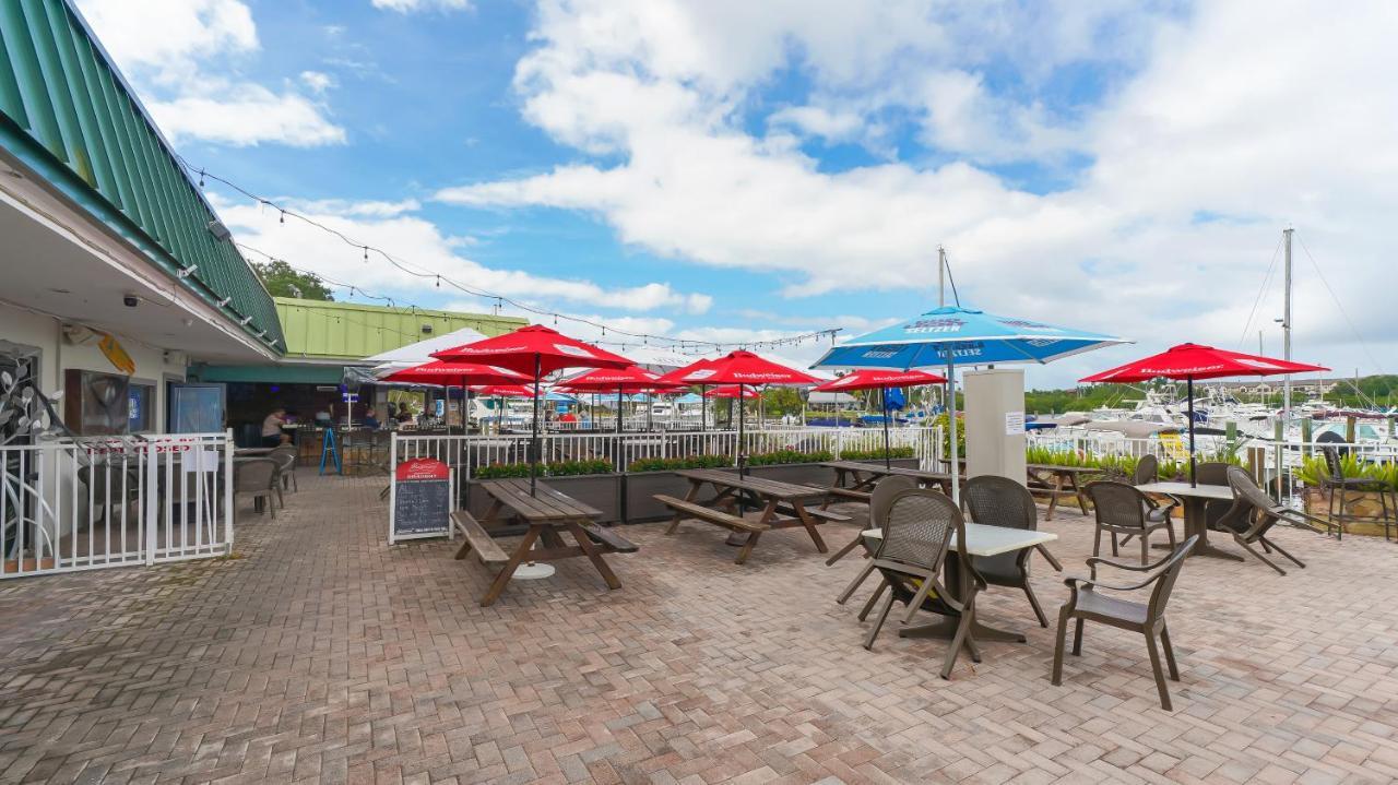 Waterfront Room, Heated Pool, Tiki Bar & Grill South Bradenton Luaran gambar