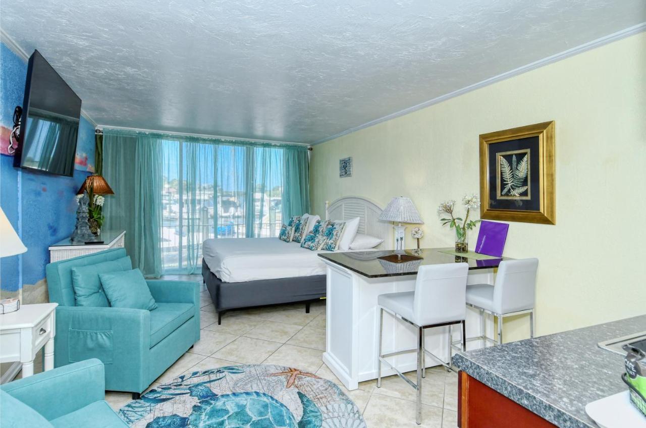 Waterfront Room, Heated Pool, Tiki Bar & Grill South Bradenton Luaran gambar