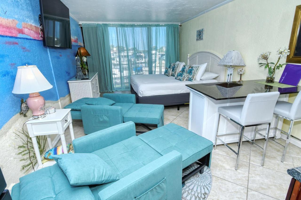 Waterfront Room, Heated Pool, Tiki Bar & Grill South Bradenton Luaran gambar